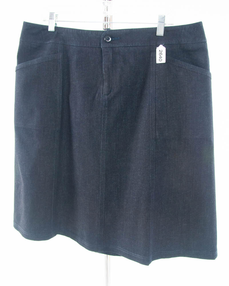 #2640 Sale Rack Item / Short Corneado Skirt / Misses 20 / Dark Denim Stretch